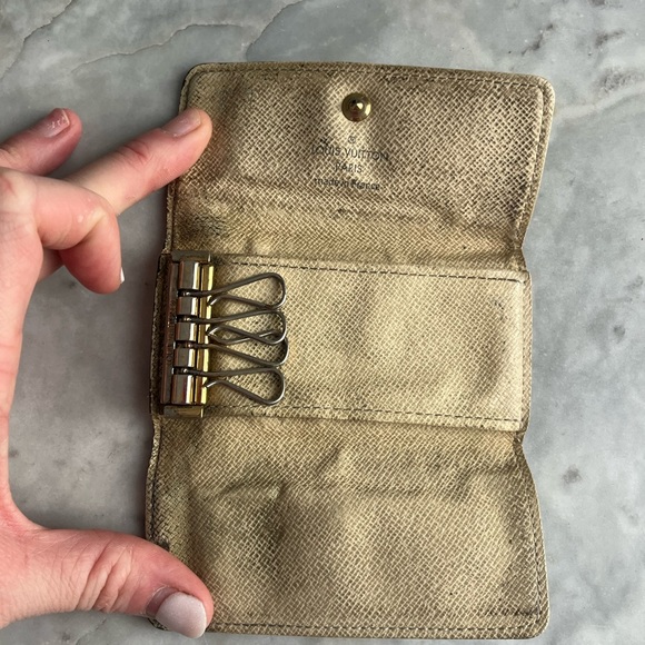 Louis Vuitton Damier Azur Four Key Holder CT3142 - Picture 10 of 16